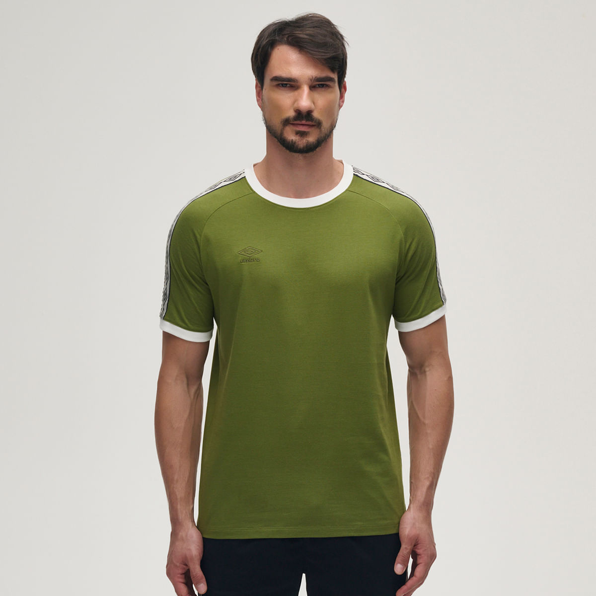 Camiseta Masculina Umbro Tape F.C.