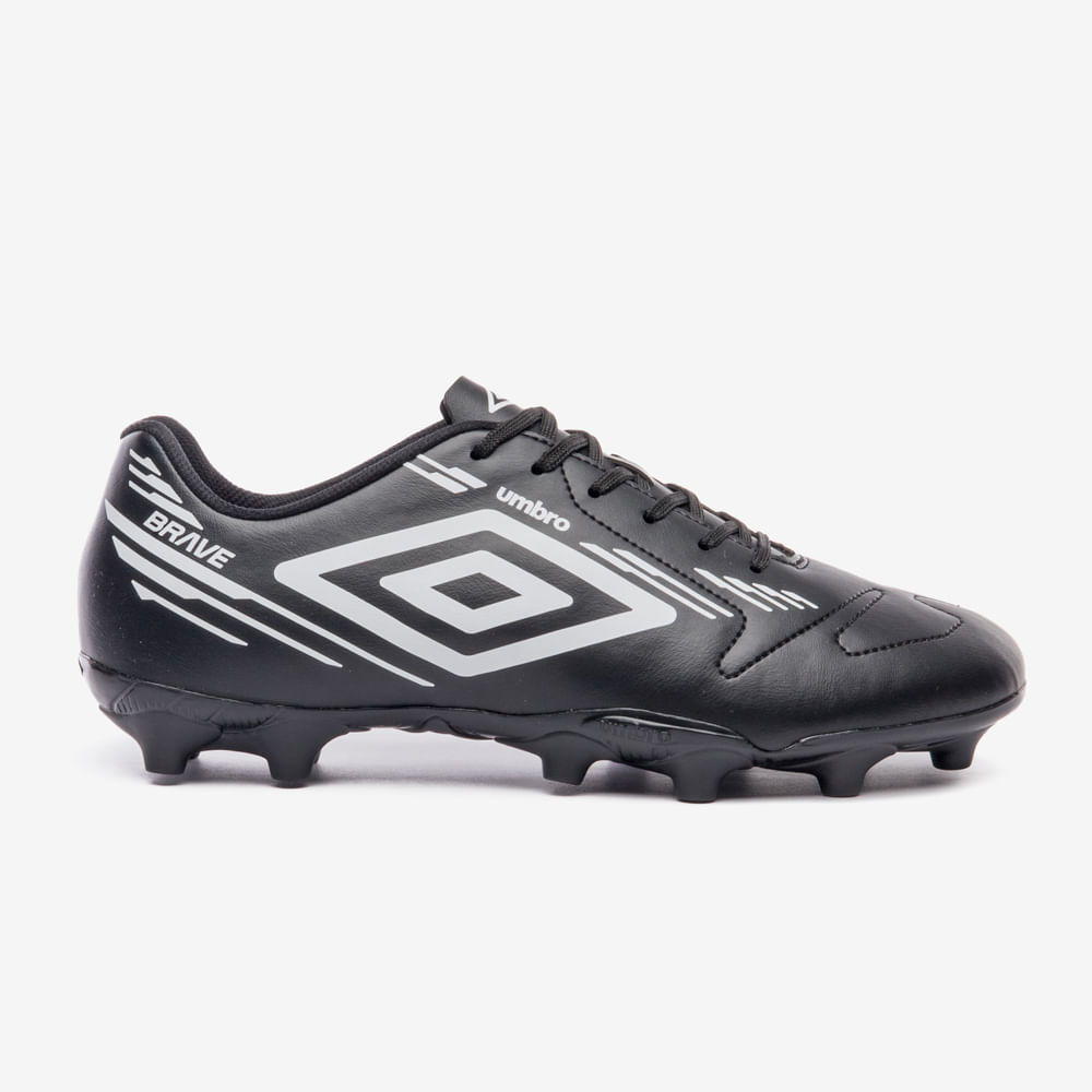 Chuteira Campo Umbro Brave