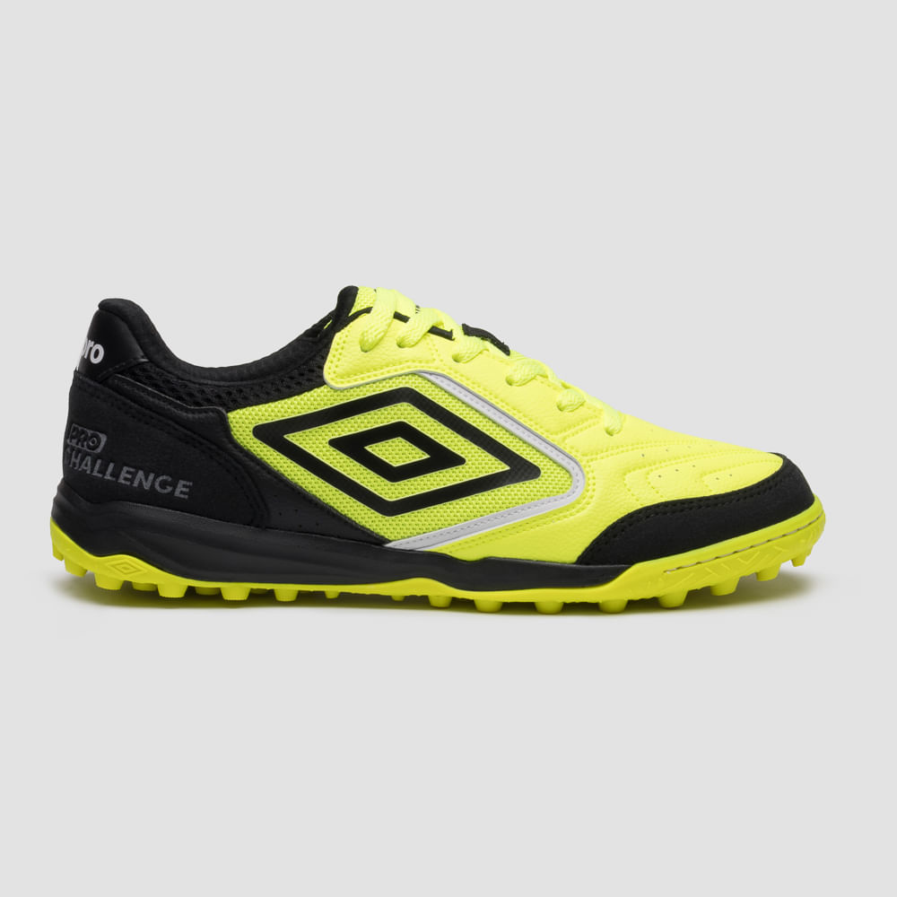 Chuteira Society Umbro Pro Challenge Uptake